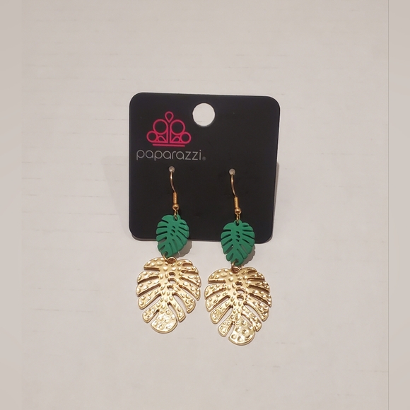 Paparazzi Gold and Green Tropical Leaf Earrings - Picture 1 of 2